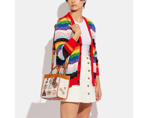 Coach Field Tote 22 With Patches - B4/Chalk Multi Coach Field Tote 22 With Patches - B4/Chalk Multi