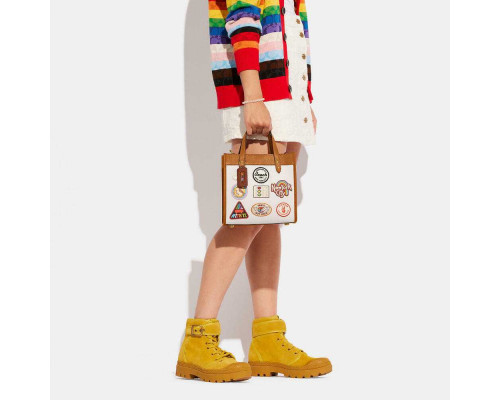 Coach Field Tote 22 With Patches - B4/Chalk Multi Coach Field Tote 22 With Patches - B4/Chalk Multi